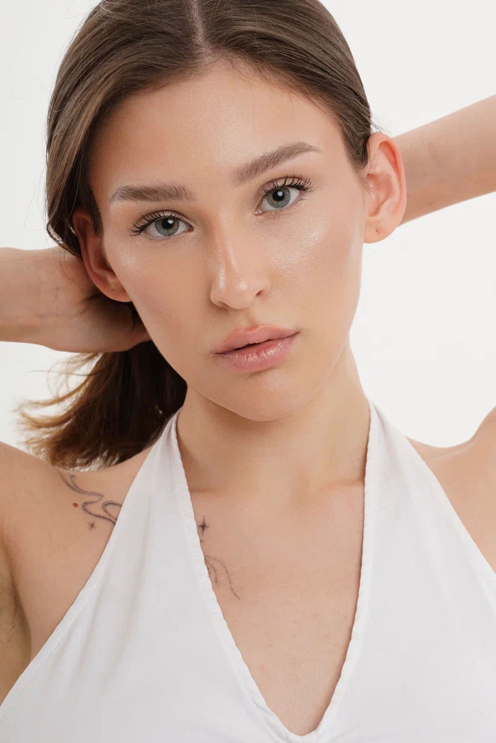 Valeria, portfolio image, AG Models