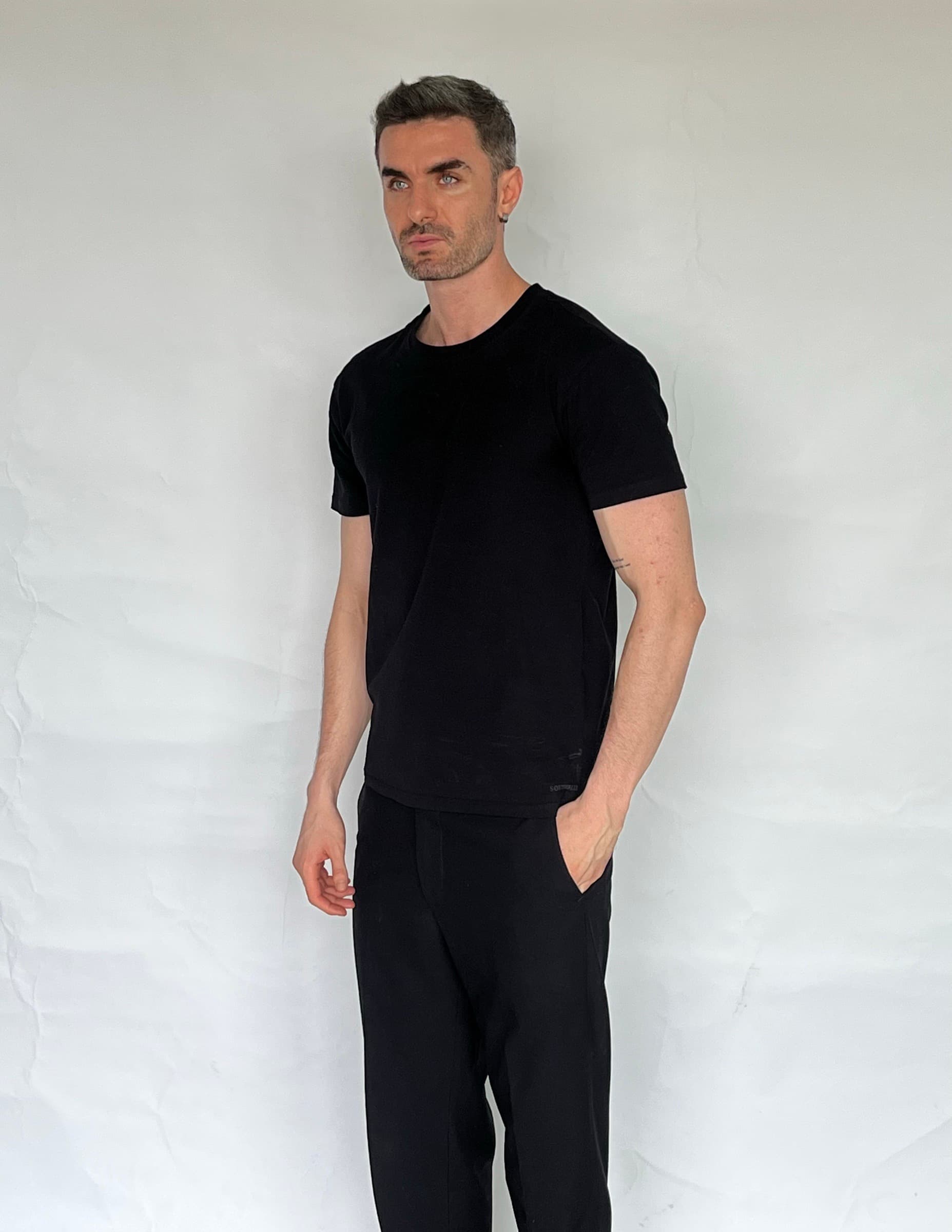 Damoi, portfolio image, AG Models