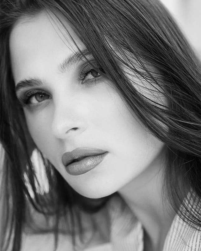 Alona, AG Models