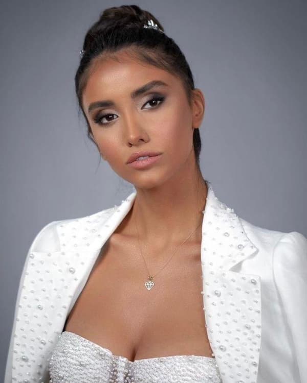 Maryam, AG Models